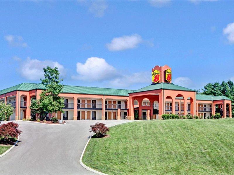 Super 8 By Wyndham Knoxville East Exterior photo